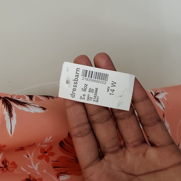 Peach Flower Dress - Picture 4 of 6